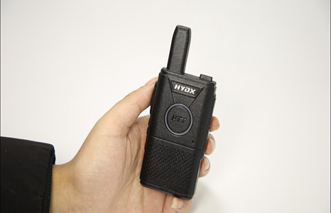 F10 Mini UHF Radio bidirezionale commerciale leggera con doppio PTT